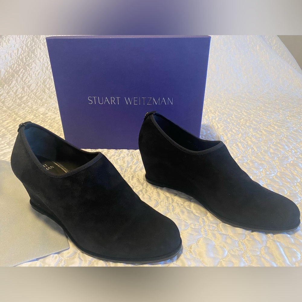 Stuart Weitzman Black Suede Wedge Shoes. 9W in good condition.